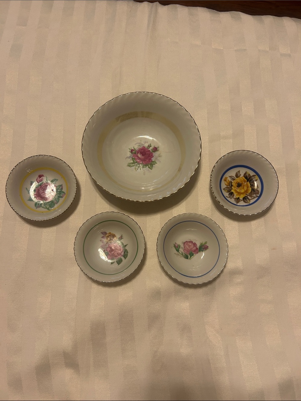Vintage White Porcelain Rose set of 5 bowls Trimmed in gold stamped Japan.